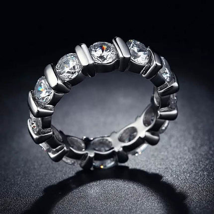18k White Gold Round Cut Eternity Band