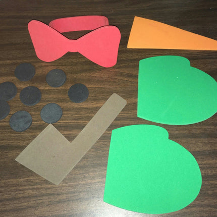Snowman Classic Accessory Decorating Kit Gloves Pipe Nose Bowtie EVA Pieces