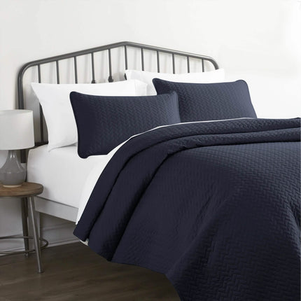 3-Piece Set: Herring Quilted Coverlet