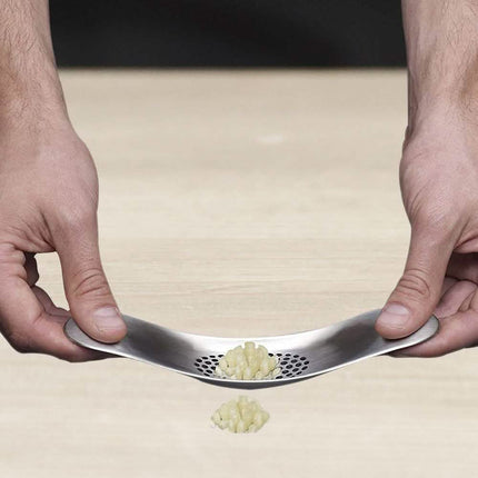 3-Piece Set: Stainless Steel Garlic Crusher Press and Peeler with Cleaning Brush