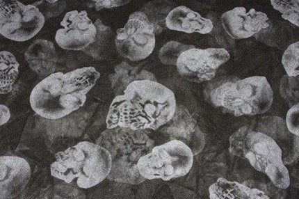 Skull Cloth Prop 30'' x 118'' Halloween Decoration