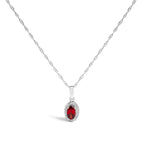 White.Gold / 18 / Red Garnet