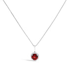 White.Gold / 18 / Red Garnet