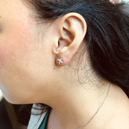 14K White Gold 1/2 Cttw Marquise Diamond 8 Stone Floral Leaf Stud Earrings (H-I Color, SI1-SI2 Clarity)