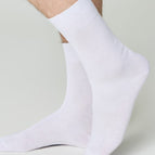 8-9 / White