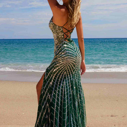 Nox Anabel E1530 Fitted Floor-Length Dress With A Fully Beaded Applique V-Neckline