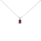 White.Gold / 18 / Red Garnet