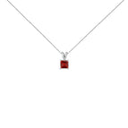 White.Gold / 18 / Red Garnet