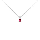 White.Gold / 18 / Red Ruby