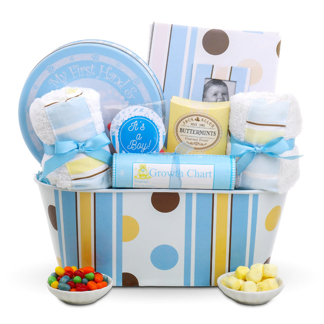 Baby Boy Gift Basket – Newborn Keepsake Set with Growth Chart, Photo Album & Baby Essentials