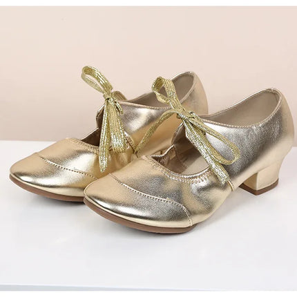 The Stardust Studio Oxford – Classic Lace-Up Practice Heel