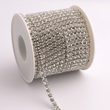 The Stardust Sparkle Claw – Premium Glass Crystal Strass Rhinestone Trim