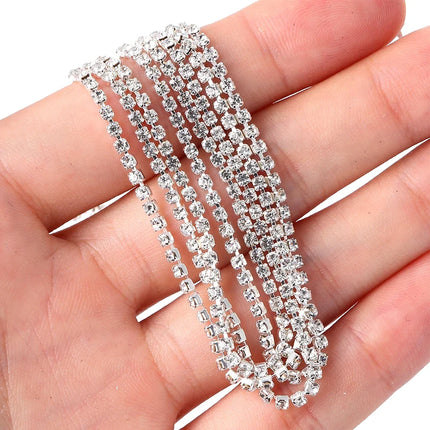 The Stardust Sparkle Claw – Deluxe Glass Crystal Strass Rhinestone Trim
