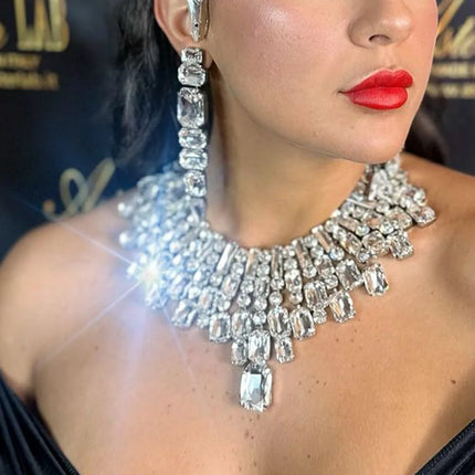 Exaggerated Geometric Rhinestone Necklace