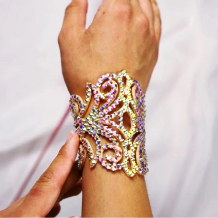AB Rhinestone Wrap Snap Bracelet