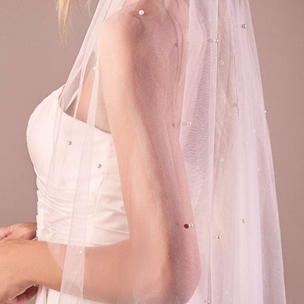 Pearl Drops Fingertip Veil