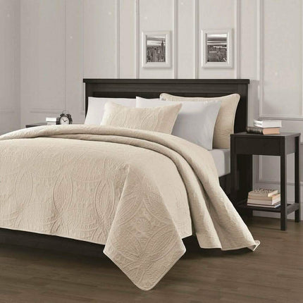 De Moocci 3 Piece Solid Pinsonic Quilt Coverlet Set - Full/Queen