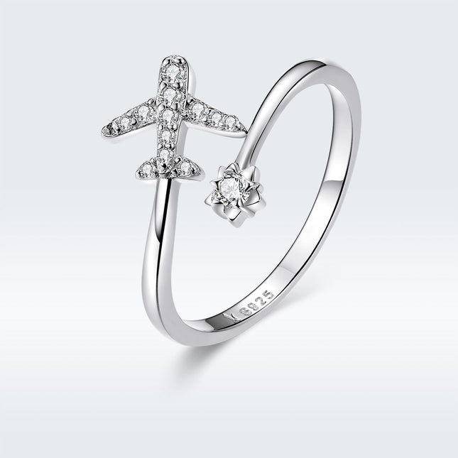 925 Sterling Silver Ring with CZ and Platinum Plated Finish