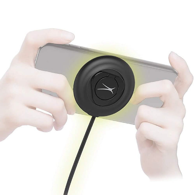 Free Play Qi Suction Grip Charging Pad with Ring Stand