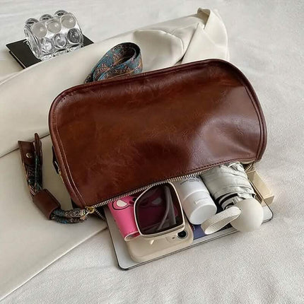 Graphic Pattern Zipper Crossbody Bag