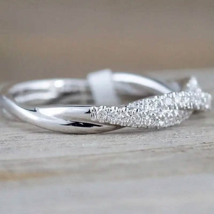 Minimalism 925 Silver Zirconia Twist Ring