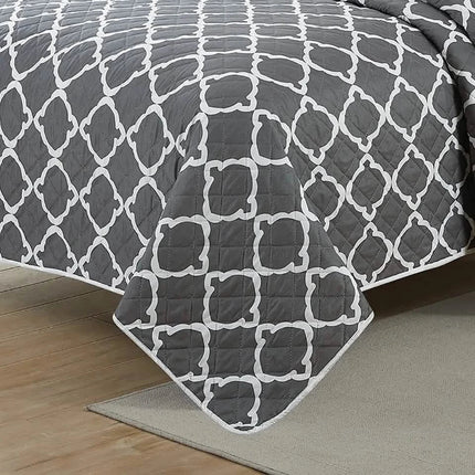 3-Piece Set: Bibb Home Printed Reversible Quilt Set